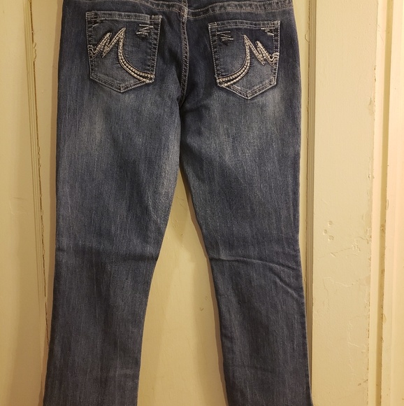 Maurices jeans 9/10 short - Picture 2 of 4
